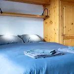 Apartmán 1bdr 4p With Balcony And Parking-