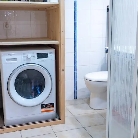 1bdr 4p With Balcony And Parking- 메게브